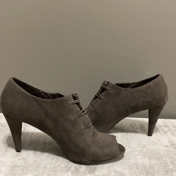 𝅺ANN Marino Open Toe Ankle Boots - Picture 2 of 4